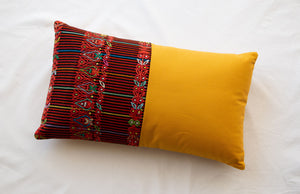 Coussin "Rayures" - Rouge, moutarde - 30 x 50 cm