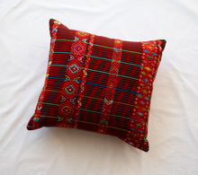 Charger l&#39;image dans la galerie, Coussin &quot;Rayures&quot; - Rouge - 45 x 45 cm